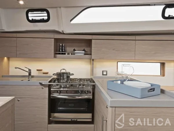 Oceanis 46.1 - Yacht Charter Sailica