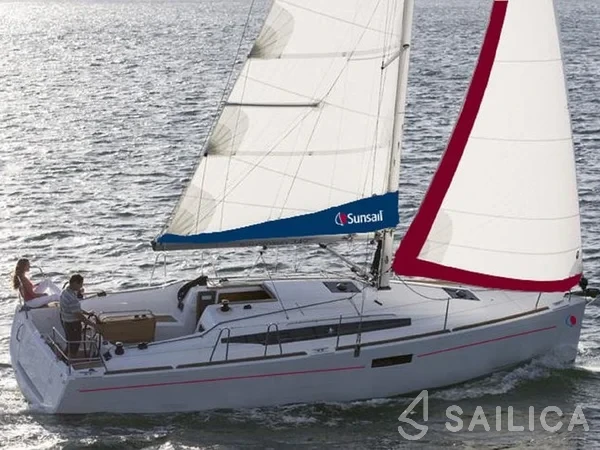 Oceanis 34.1 - Yacht Charter Sailica