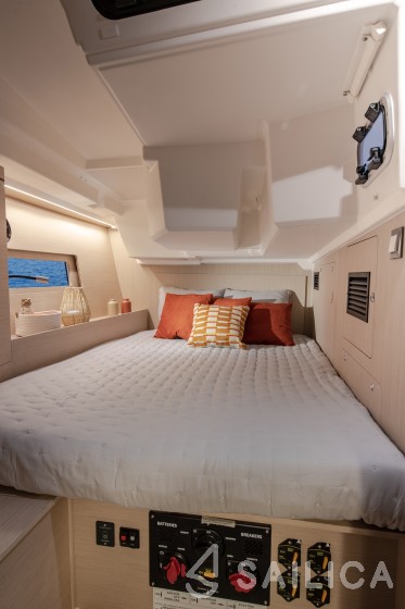 Oceanis 46.1 - Yacht Charter Sailica