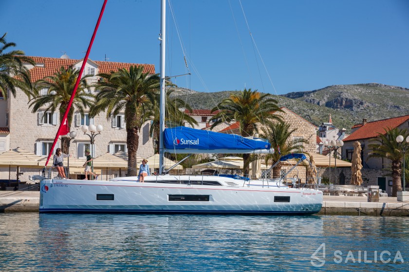 Oceanis 46.1 - Yacht Charter Sailica