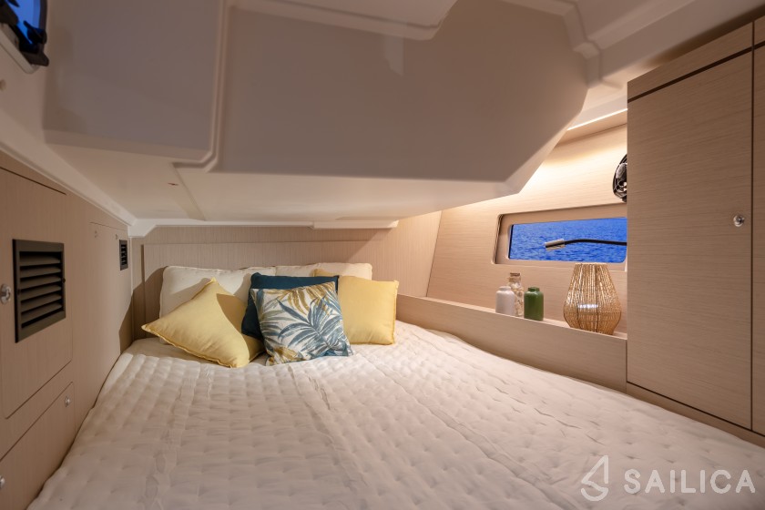 Oceanis 46.1 - Yacht Charter Sailica