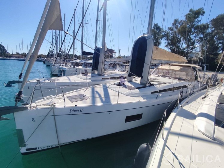 Oceanis 51.1 - Yacht Charter Sailica