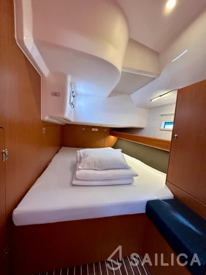 Bavaria 46 Cruiser - Yacht Charter Sailica