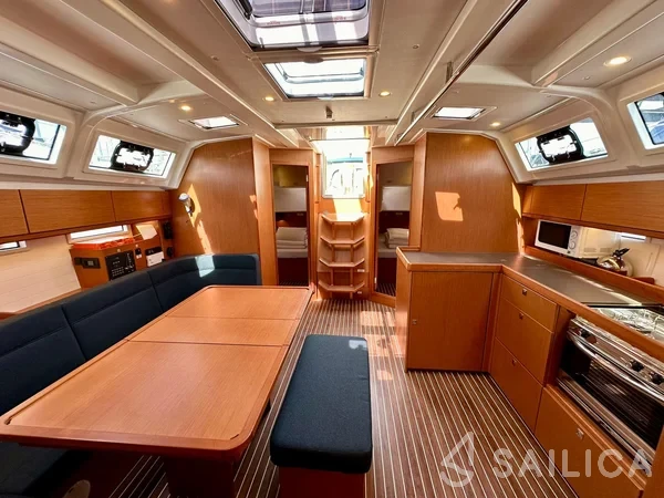 Bavaria 46 Cruiser - Yacht Charter Sailica