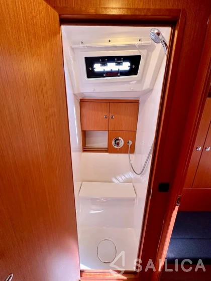 Bavaria 46 Cruiser - Yacht Charter Sailica