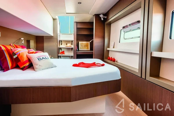 Bali 4.8  - Yacht Charter Sailica