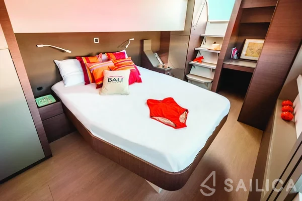Bali 4.8  - Yacht Charter Sailica