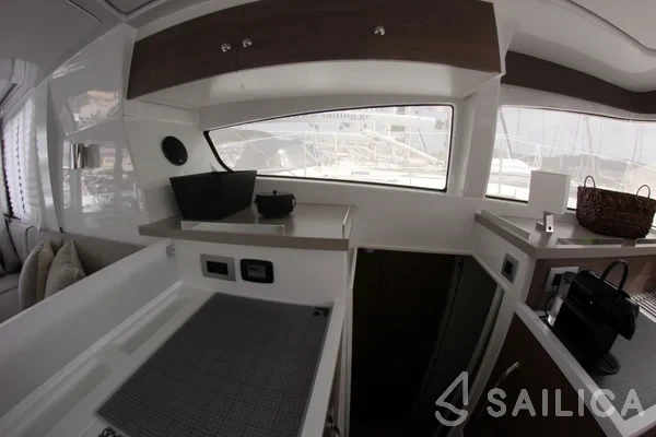 Bali 4.2 - Yacht Charter Sailica