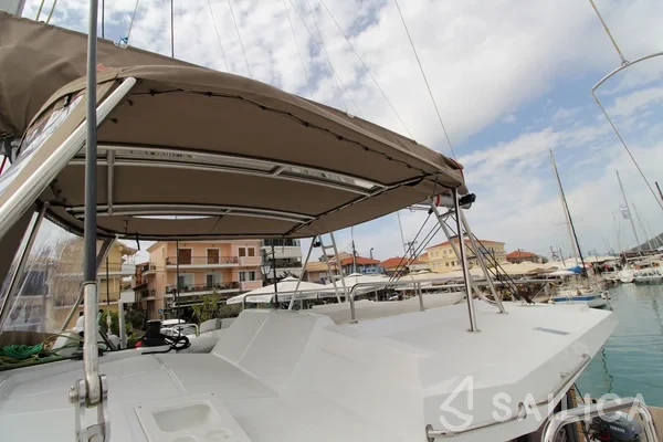 Bali 4.2 - Yacht Charter Sailica