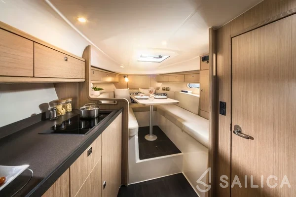 Bavaria S29 - Yacht Charter Sailica