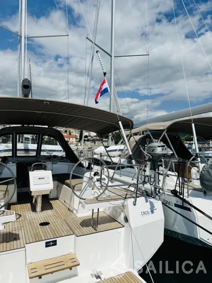 Bavaria C38 - Photo #29 Bavaria C38 - Yacht Charter Sailica