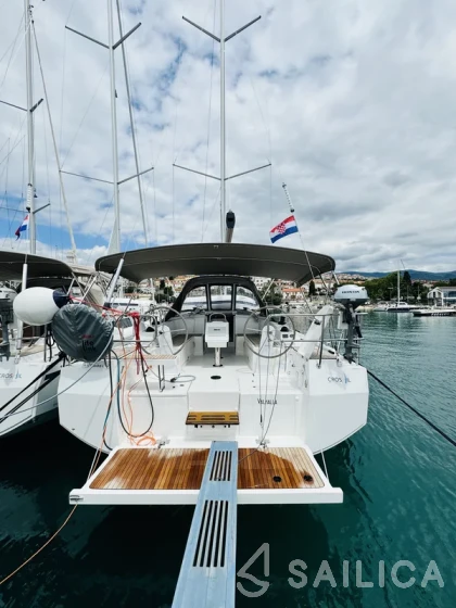 Bavaria C38 - Yacht Charter Sailica