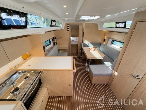 Bavaria C38 - Yacht Charter Sailica