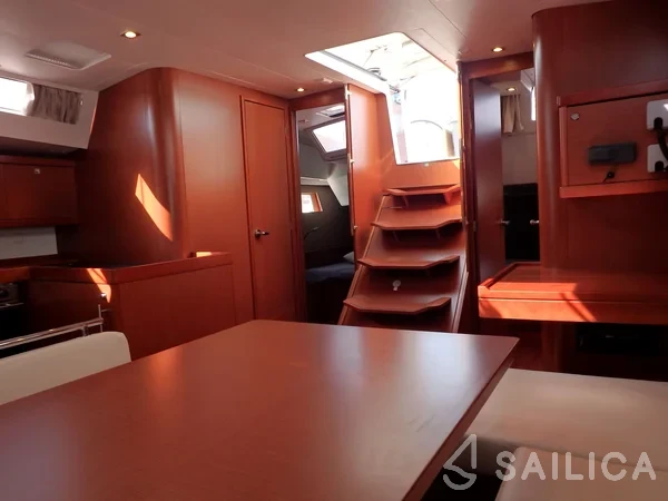 Oceanis 48 - Yacht Charter Sailica