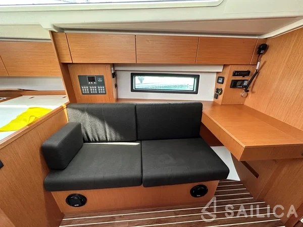 Bavaria C42 - Yacht Charter Sailica