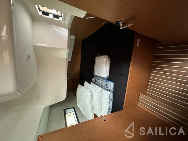 Bavaria C42 - Yacht Charter Sailica