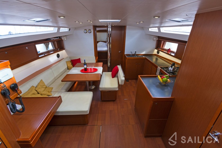 Oceanis 48 - 5 cab. - Yacht Charter Sailica