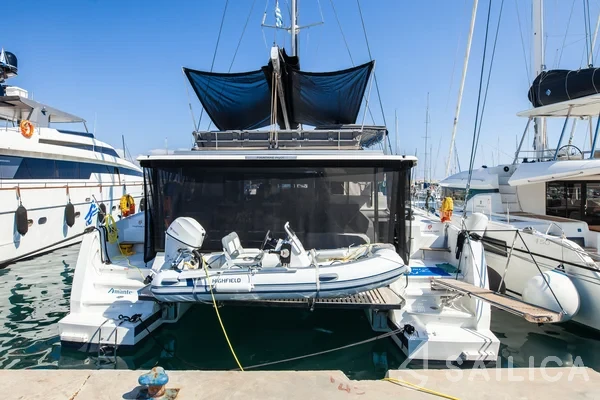 Aura 51 - Yacht Charter Sailica