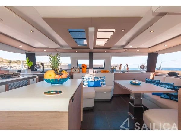 Aura 51 - Yacht Charter Sailica