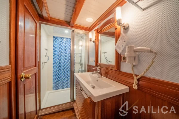 Gulet - Yacht Charter Sailica