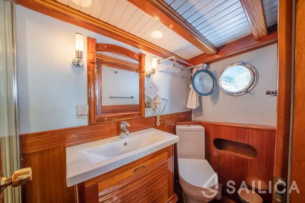 Gulet - Yacht Charter Sailica