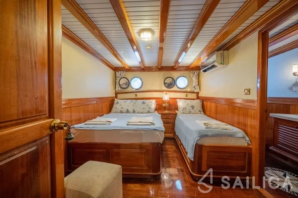 Gulet - Yacht Charter Sailica