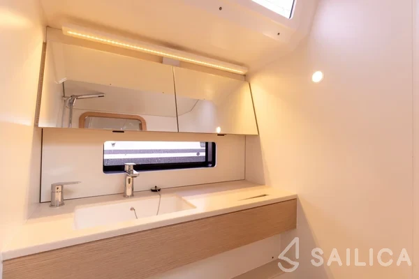 Dufour 41 - Yacht Charter Sailica