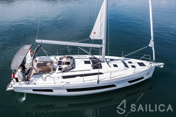 Dufour 41 - Yacht Charter Sailica