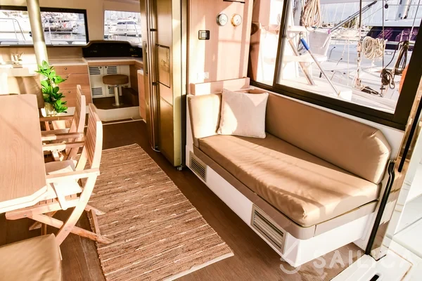 Bali 4.3 - Yacht Charter Sailica