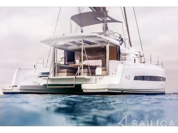 Bali 4.3 - Yacht Charter Sailica
