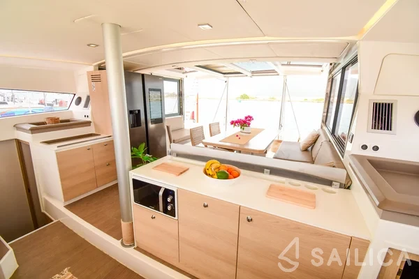 Bali 4.3 - Yacht Charter Sailica