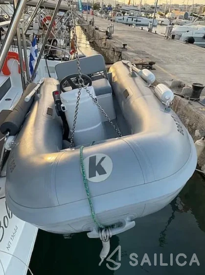 Lagoon 42 - Yacht Charter Sailica