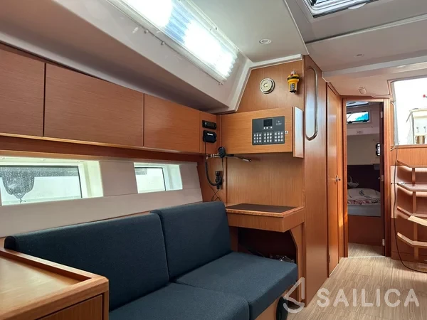 Bavaria C45 Holiday - Yacht Charter Sailica