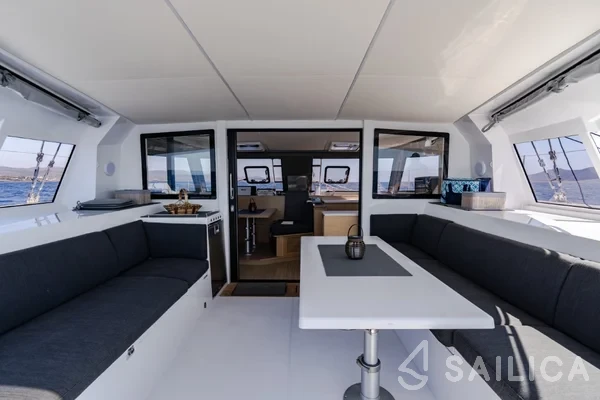 Nautitech 40 - Yacht Charter Sailica