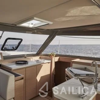 Nautitech 40 - Yacht Charter Sailica