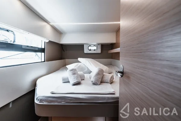 Nautitech 40 - Yacht Charter Sailica