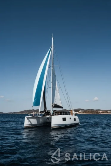 Nautitech 40 - Yacht Charter Sailica