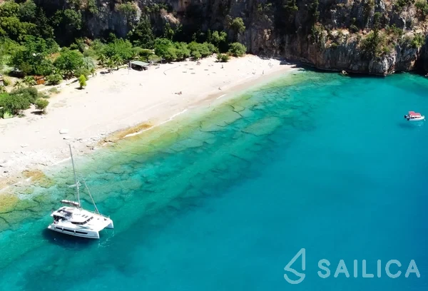 Aventura 37 - Yacht Charter Sailica