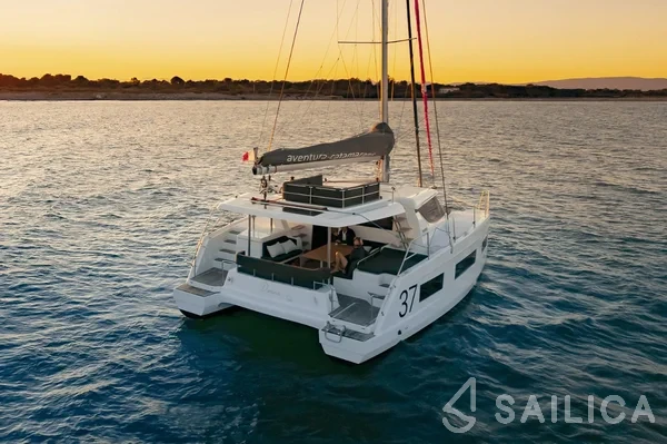 Aventura 37 - Yacht Charter Sailica