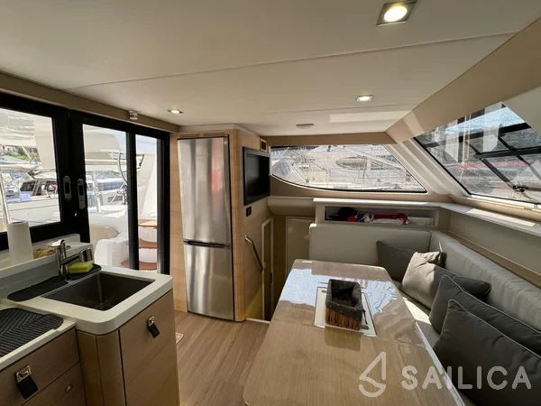 Aventura 37 - Yacht Charter Sailica