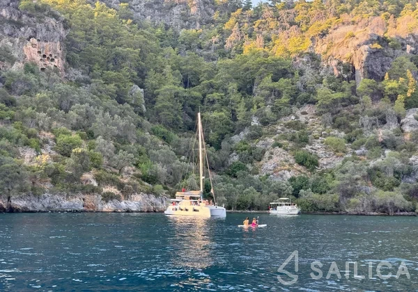 Aventura 37 - Yacht Charter Sailica
