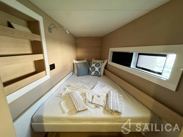 Aventura 37 - Yacht Charter Sailica