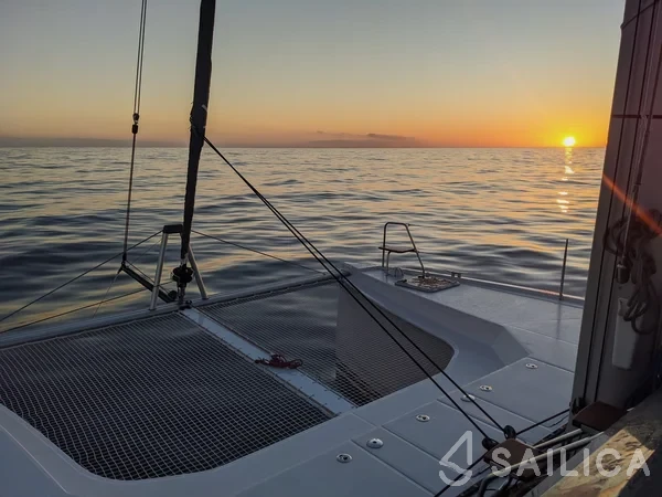 Nautitech 40 open NEW - 4 + 2 cab. - Yacht Charter Sailica