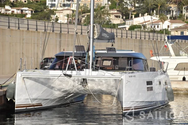 Nautitech 40 open NEW - 4 + 2 cab. - Yacht Charter Sailica