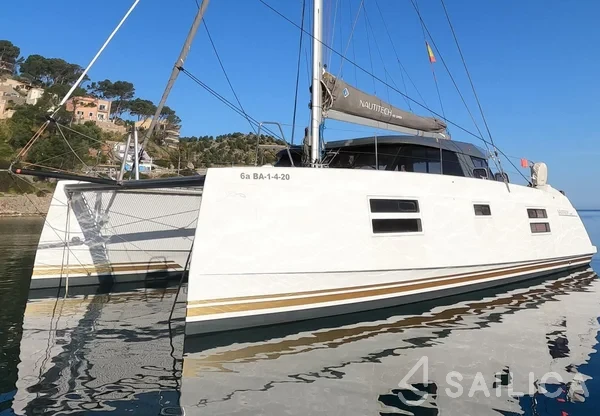 Nautitech 40 open NEW - 4 + 2 cab. - Yacht Charter Sailica