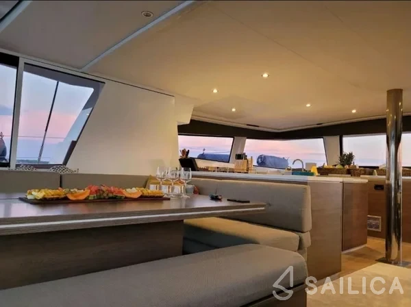 Bali 5.4. - Yacht Charter Sailica