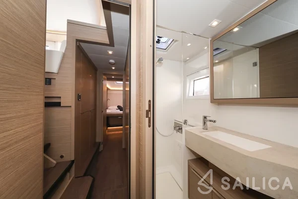 Lagoon 46  - Yacht Charter Sailica