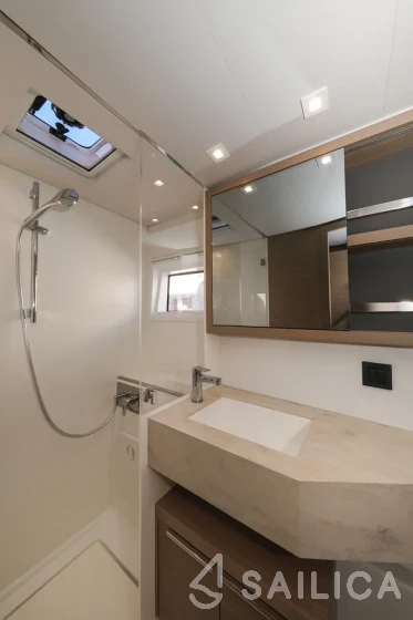 Lagoon 46  - Yacht Charter Sailica