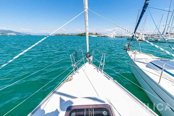 Bavaria 34 Cruiser - Photo #25 Bavaria 34 Cruiser - Yacht Charter Sailica