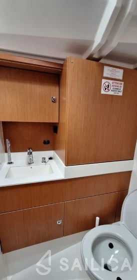 Bavaria C45 - Yacht Charter Sailica